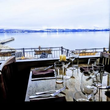 Lake Tahoe Restaurants Lakefront - Pacific Casual Christy Lake Patio Set